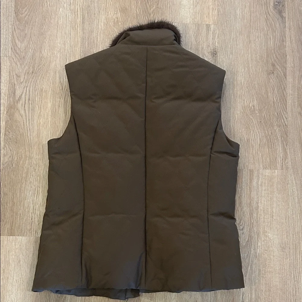 Brooks Brothers Womens Down Vest, dual tab zip with Mink lined collar  Size 4 - Picture 8 of 9